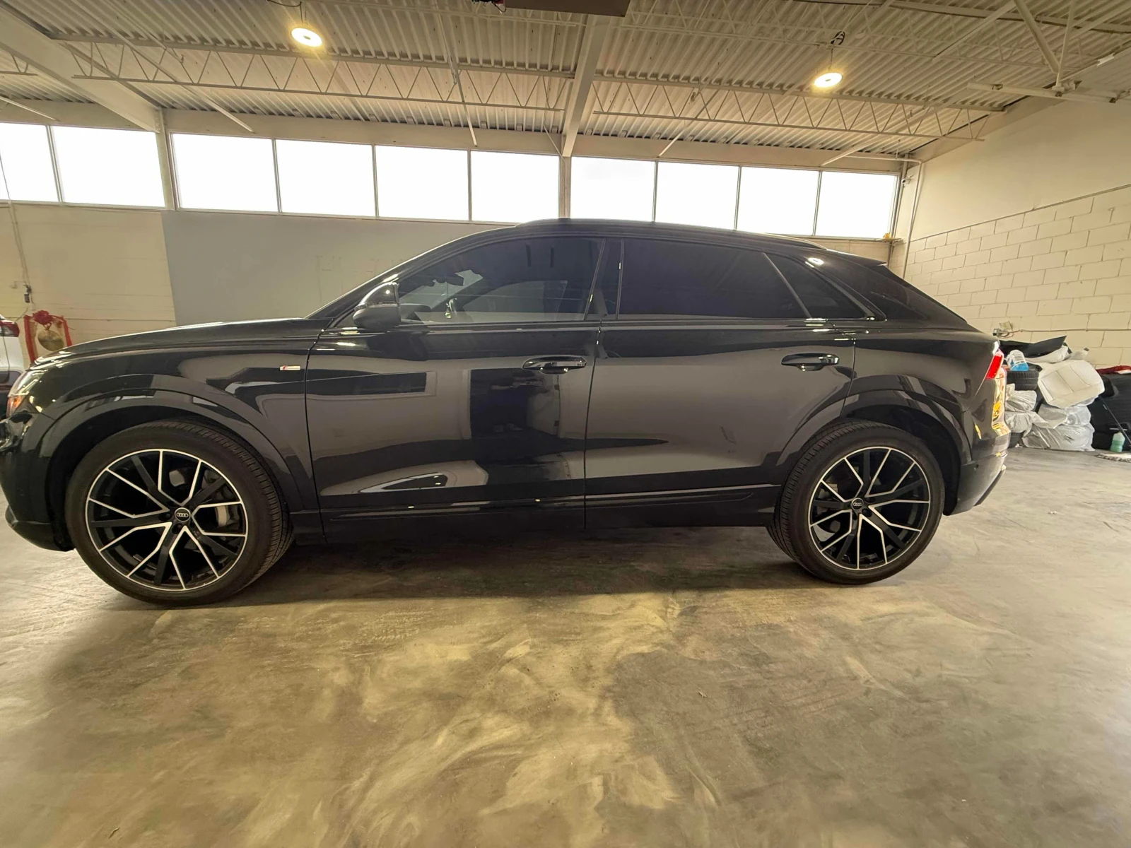 Audi Q8 Technik S LINE | CARFAX | БЕЗ ИНЦИДЕНТИ, снимка 3 - Автомобили и джипове - 55995516