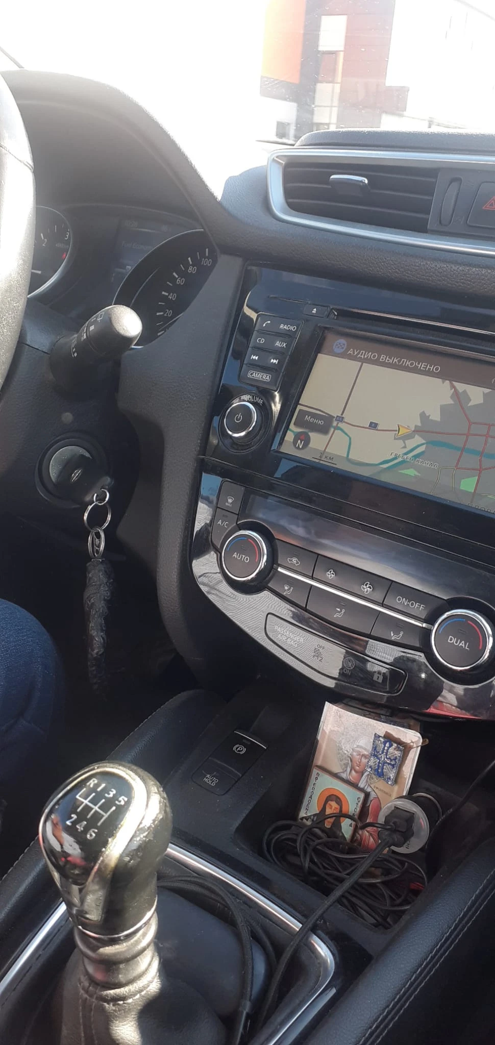 Nissan Qashqai, снимка 6 - Автомобили и джипове - 56274020
