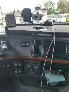 Volvo Fh 12, снимка 9