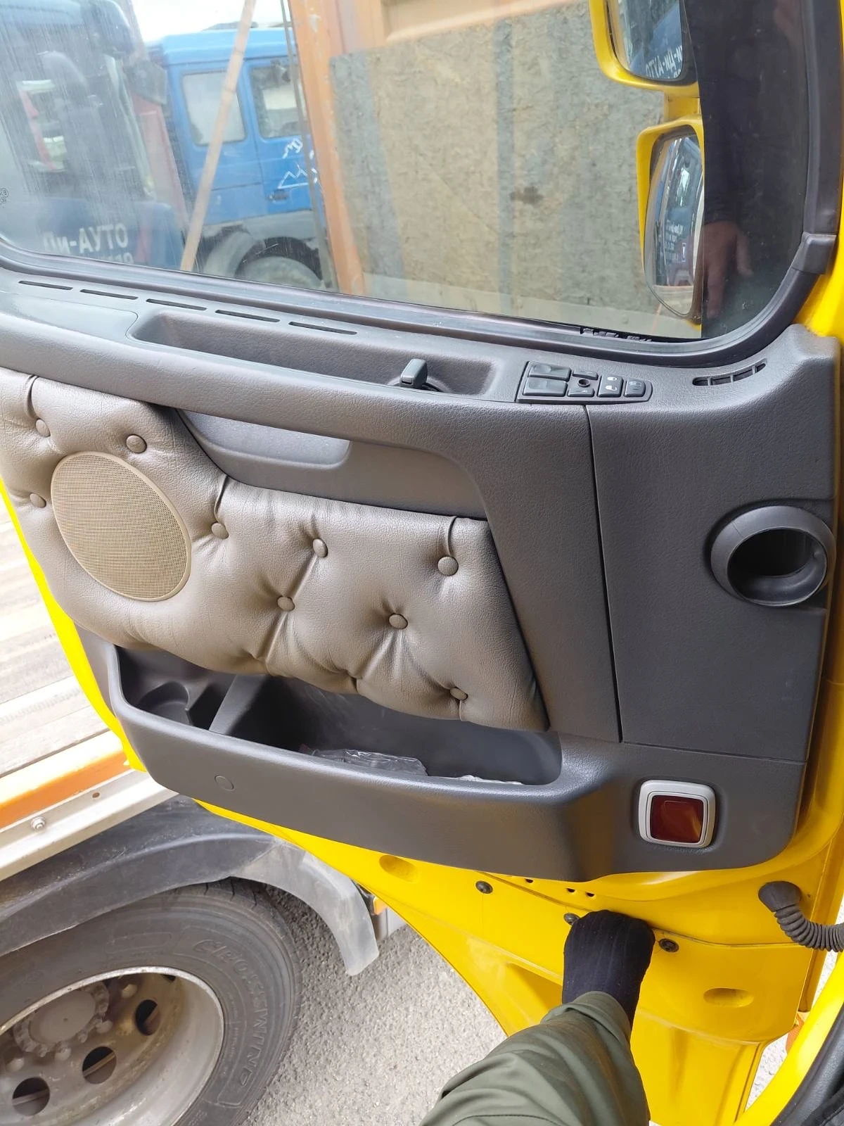 Volvo Fh 12, снимка 6 - Камиони - 54543980