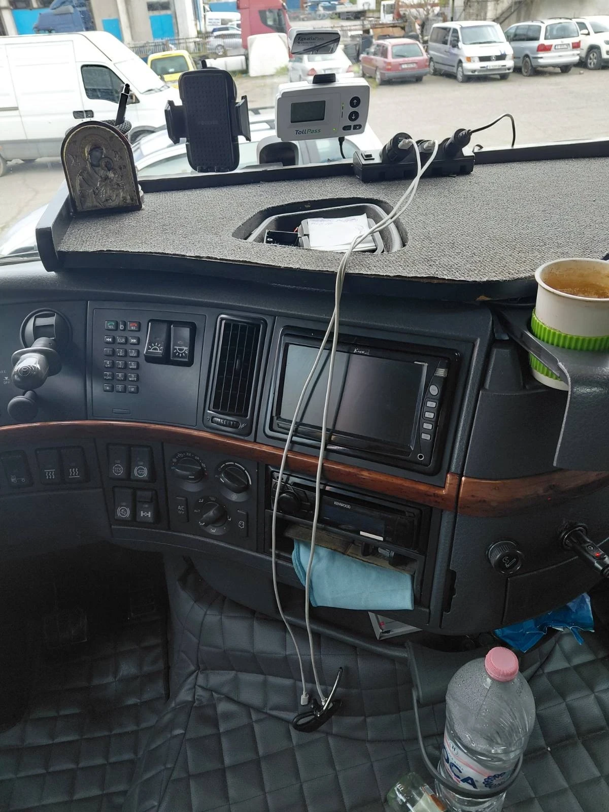 Volvo Fh 12, снимка 8 - Камиони - 54543980