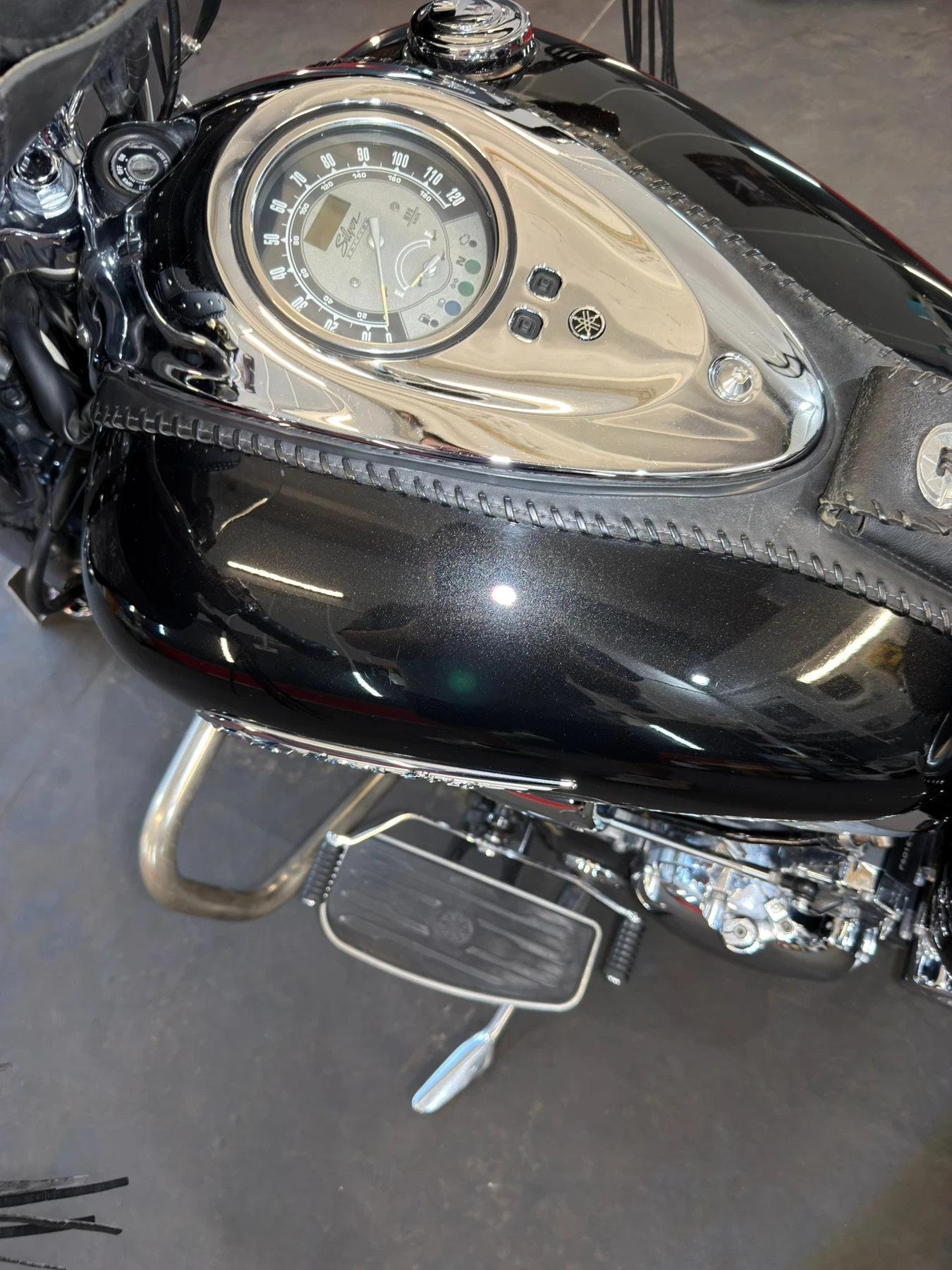 Yamaha Road Star 1600 Siverado, снимка 4 - Мотоциклети и мототехника - 55879603