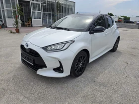 Toyota Yaris 1.5 HYBRID GERMANY 4000 KM, снимка 3