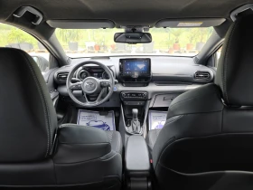 Toyota Yaris 1.5 HYBRID GERMANY 4000 KM, снимка 10