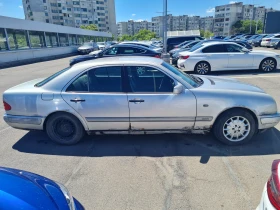 Обява за продажба на Mercedes-Benz E 200 ~1 500 лв. - изображение 2