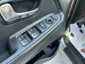 Kia Carens Автоматик/7места - 7999 € / 15644.68 лв. - 80438122 13