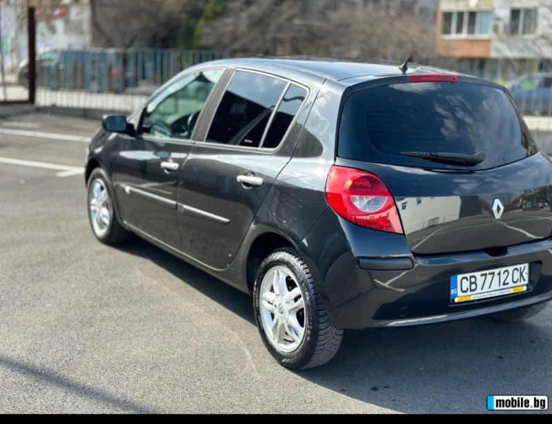 Renault Clio, снимка 4 - Автомобили и джипове - 48324368