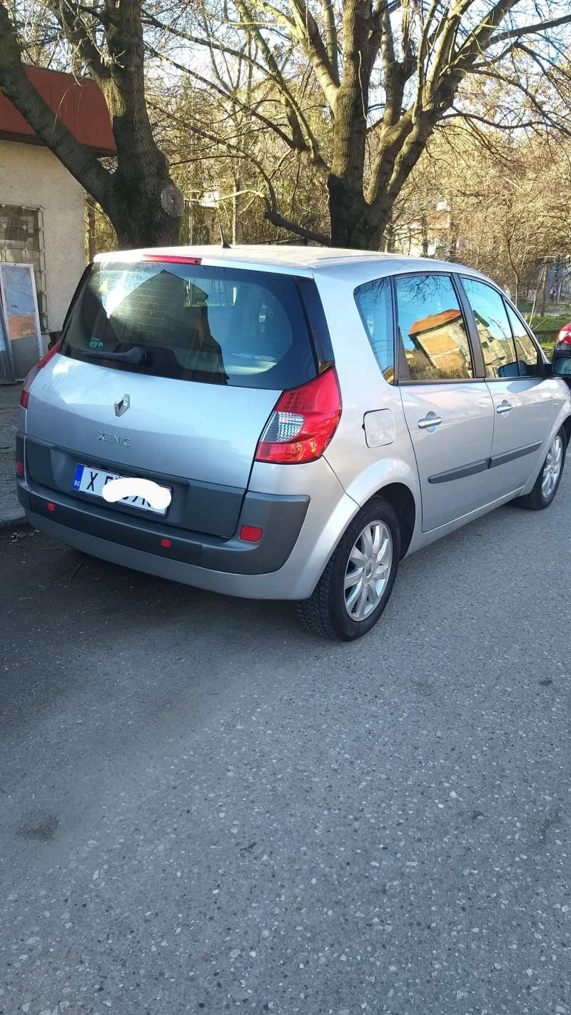 Renault Scenic, снимка 3 - Автомобили и джипове - 48370841