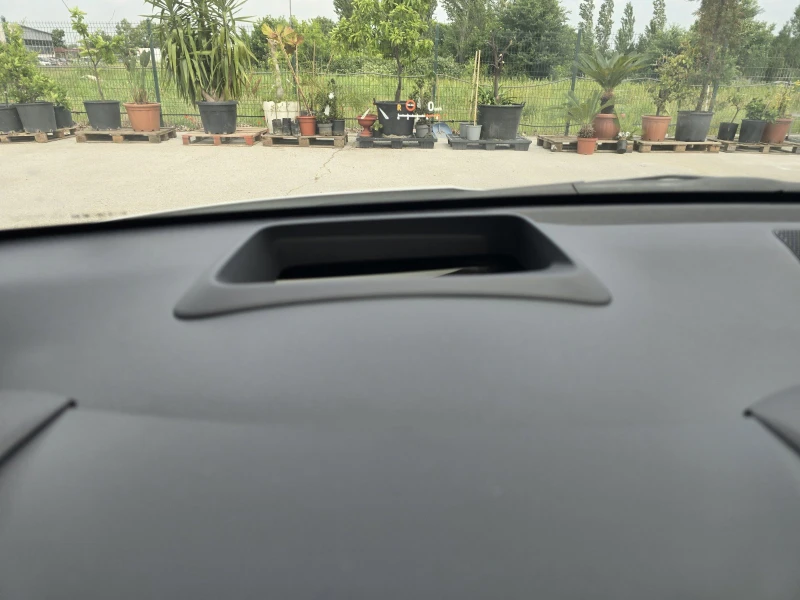 Toyota Yaris 1.5 HYBRID GERMANY 4000 KM, снимка 12 - Автомобили и джипове - 50633590