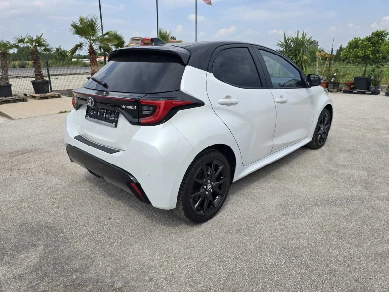 Toyota Yaris 1.5 HYBRID GERMANY 4000 KM, снимка 7 - Автомобили и джипове - 50633590