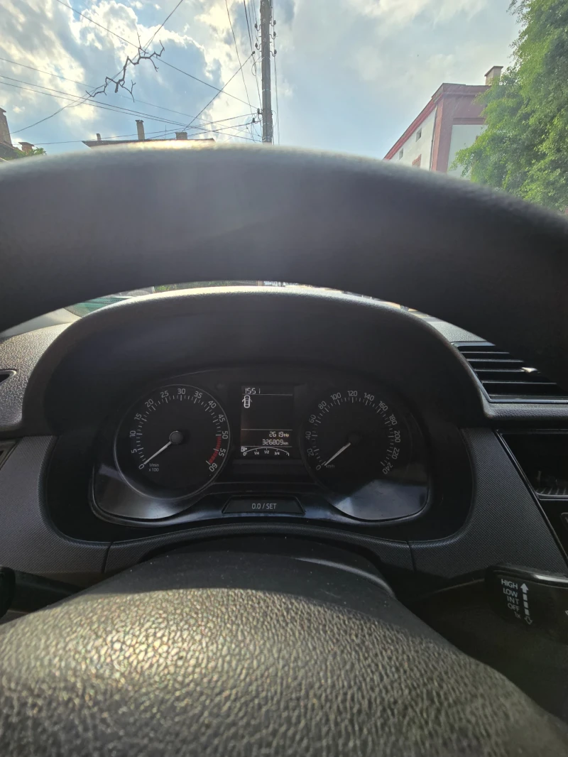 Skoda Fabia, снимка 7 - Автомобили и джипове - 52223519