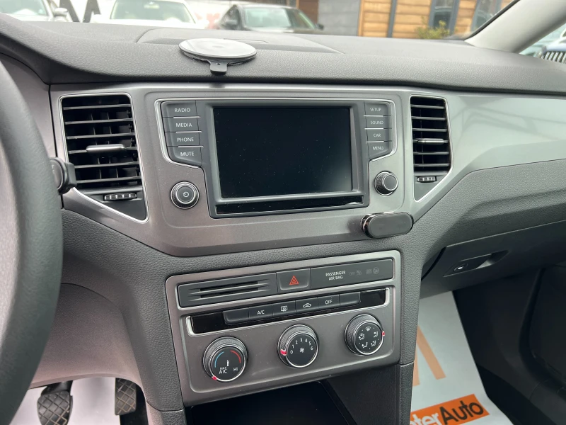 VW Sportsvan 1.6TDI РЕАЛНИ КИЛОМЕТРИ ПЪЛНА ИСТОРИЯ, снимка 10 - Автомобили и джипове - 51066707