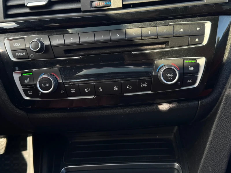 BMW 330 53000км, снимка 9 - Автомобили и джипове - 52312421