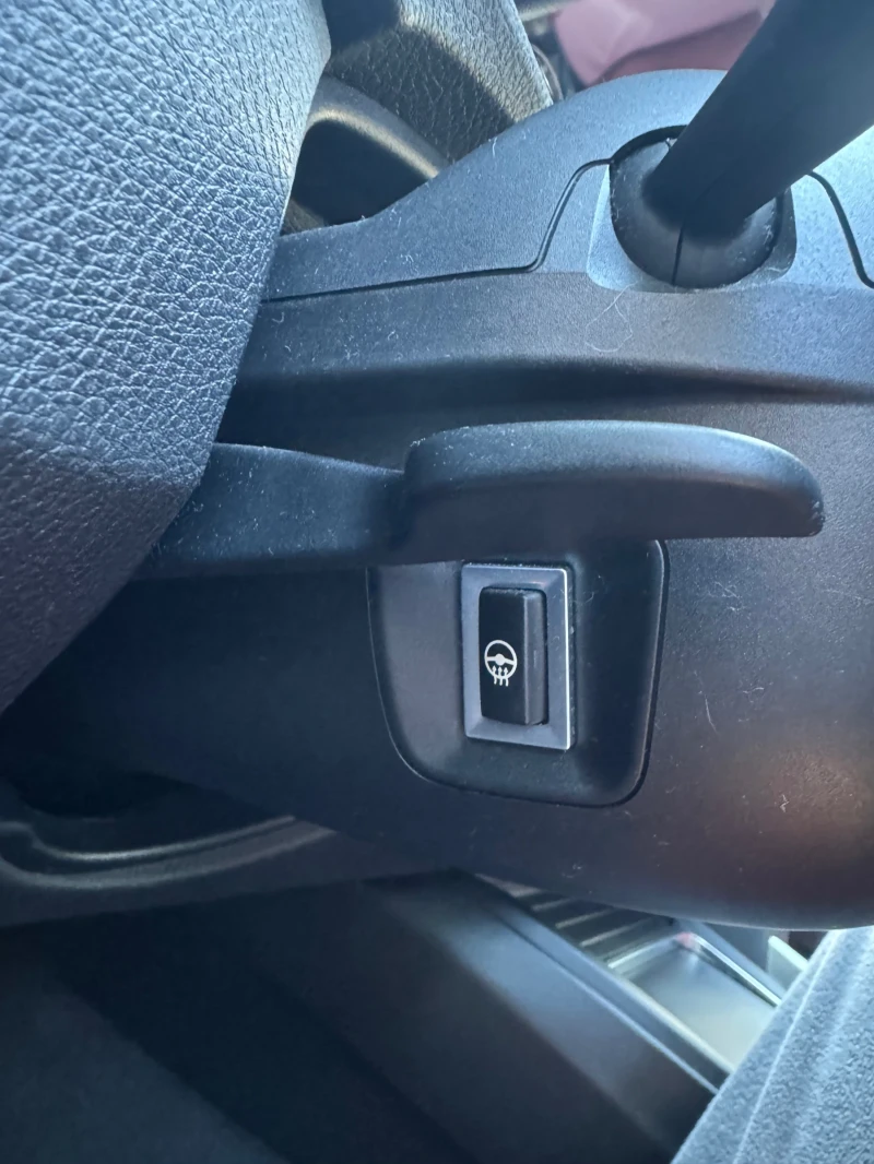 BMW 330 53000км, снимка 13 - Автомобили и джипове - 52312421