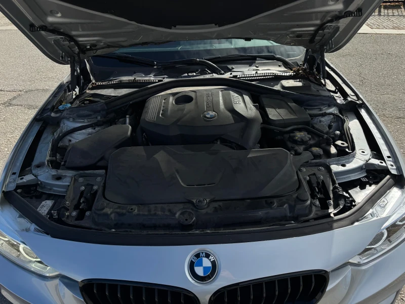 BMW 330 53000км, снимка 12 - Автомобили и джипове - 52312421