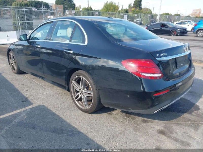 Mercedes-Benz E 300, снимка 3 - Автомобили и джипове - 53466294