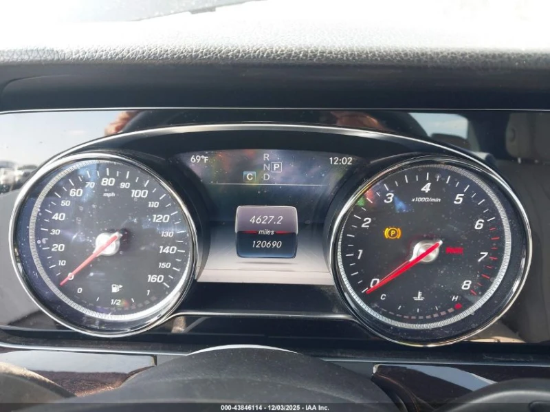 Mercedes-Benz E 300, снимка 7 - Автомобили и джипове - 53466294