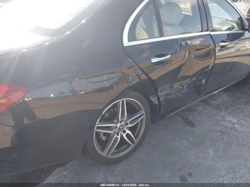 Mercedes-Benz E 300, снимка 6 - Автомобили и джипове - 53466294