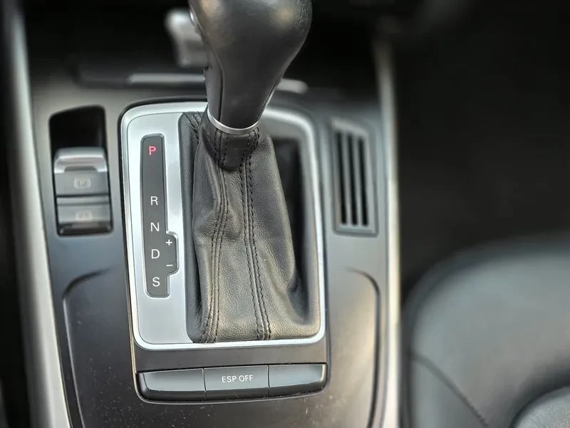 Audi A4 2.0 Tfsi B8, снимка 17 - Автомобили и джипове - 55639283