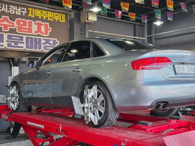Audi A4 2.0 Tfsi B8, снимка 7 - Автомобили и джипове - 55639283