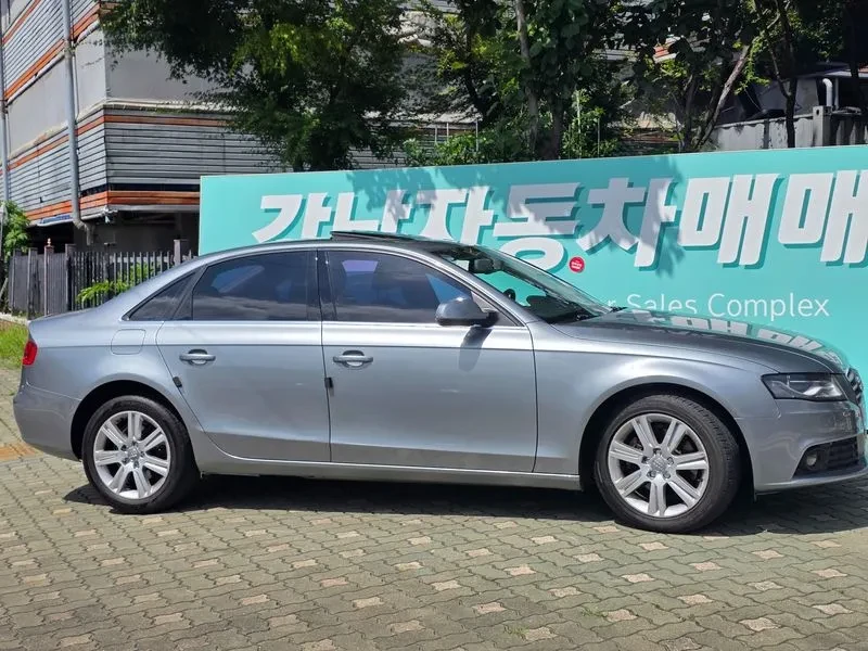 Audi A4 2.0 Tfsi B8, снимка 5 - Автомобили и джипове - 55639283
