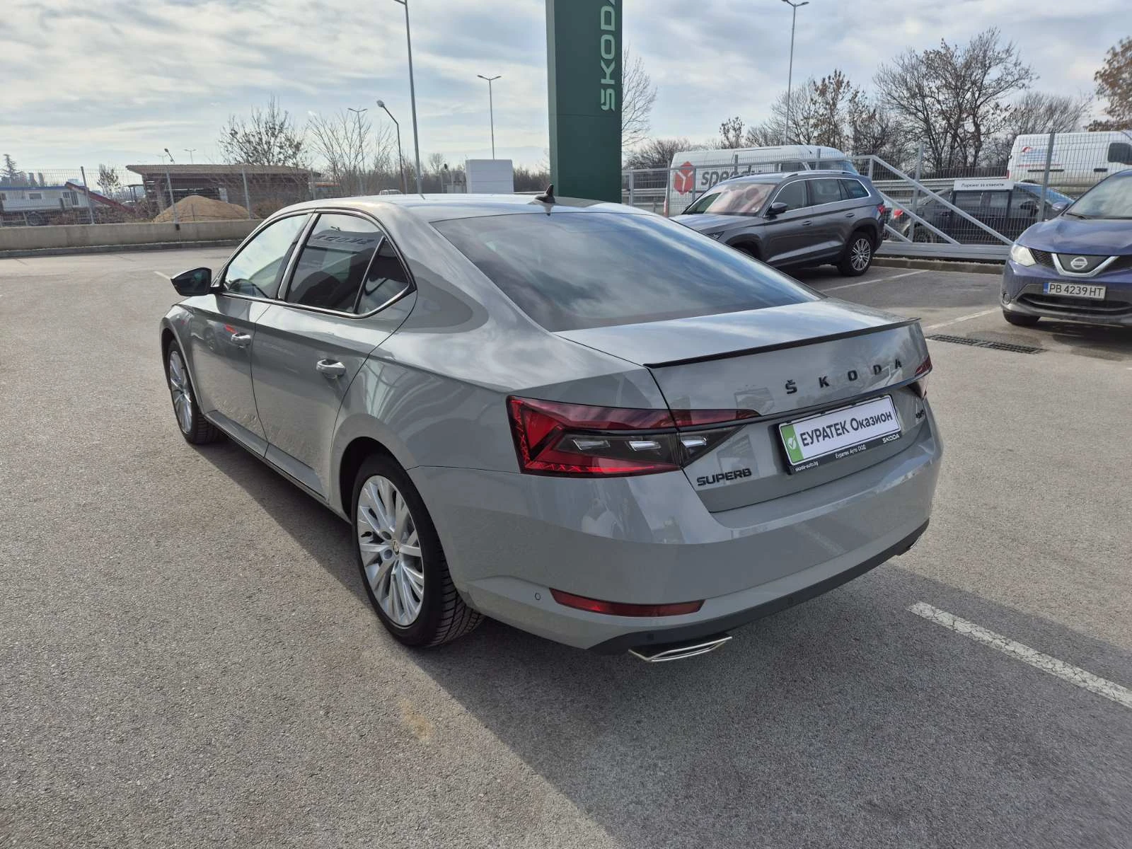 Skoda Superb Sport Line 2.0TSI/7DSG/4x4 - изображение 8