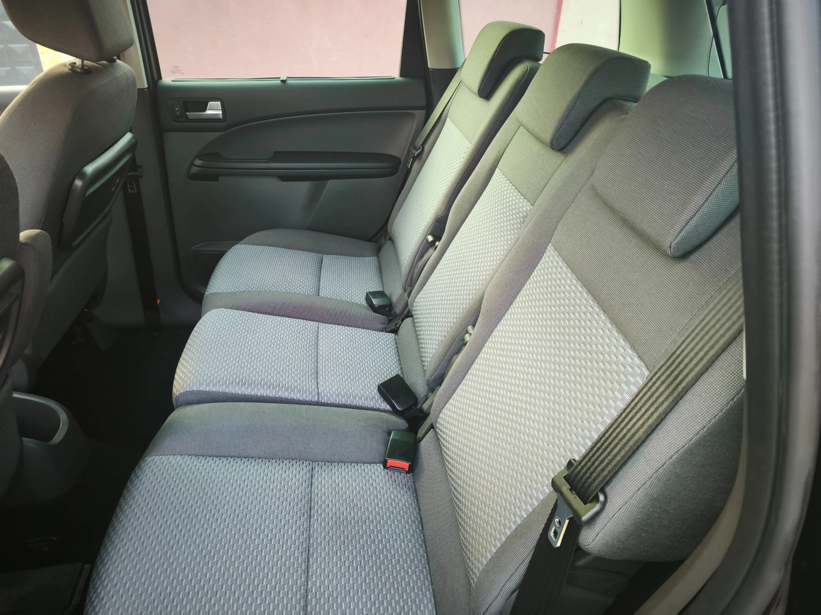 Ford C-max 1.6 TDCI - изображение 9