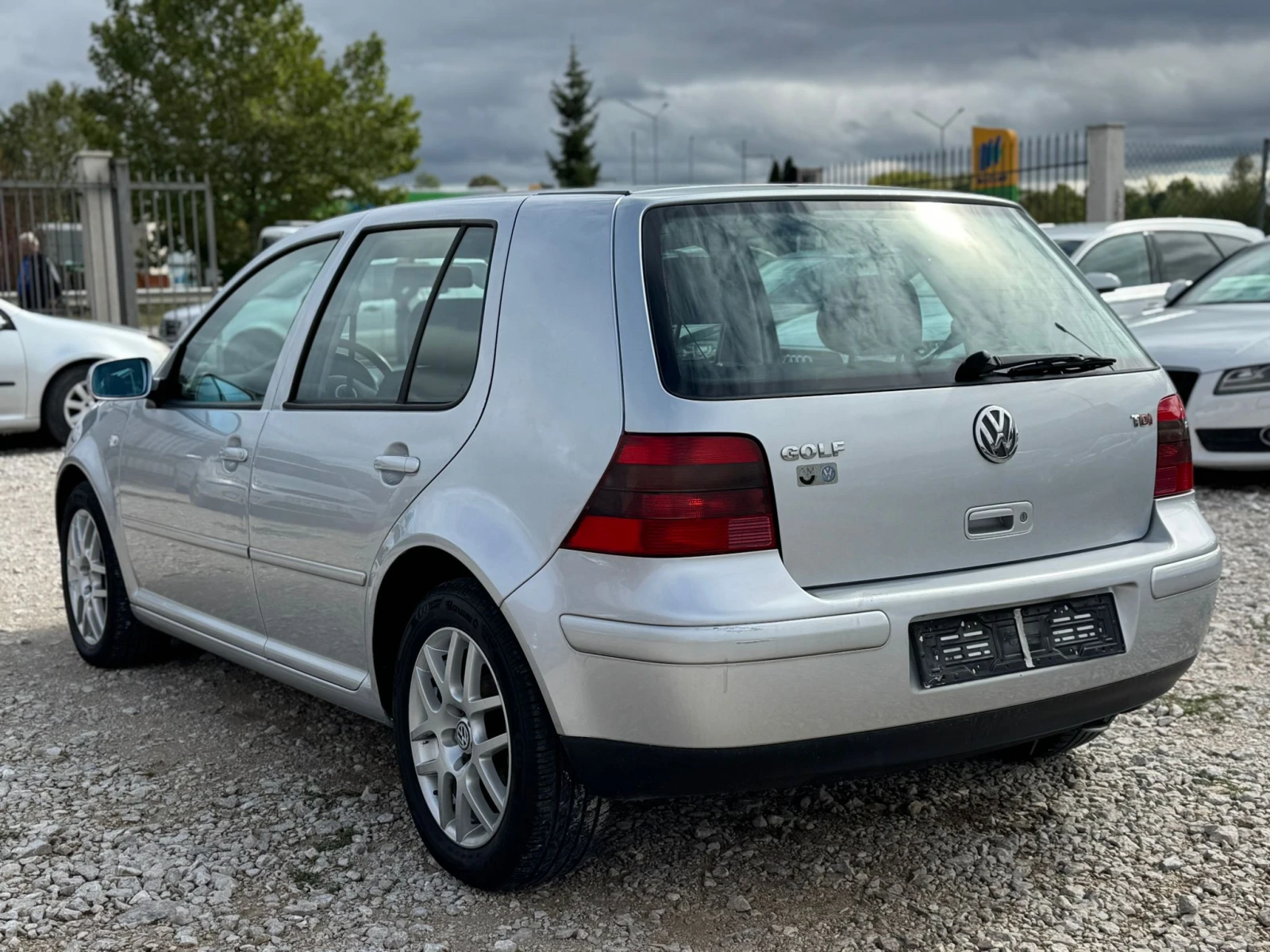 VW Golf 1.9 дизел 131кс. Италия - изображение 9