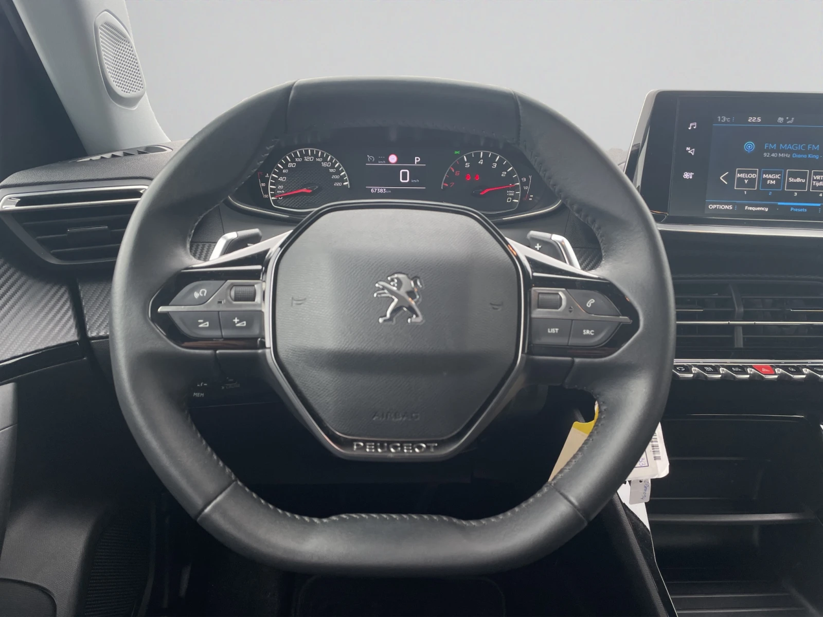 Peugeot 2008 Active pack 1.2 130 hp EAT8 - изображение 10
