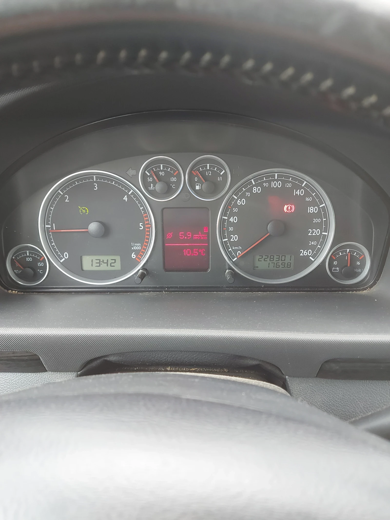 Seat Alhambra 4?4 - изображение 8