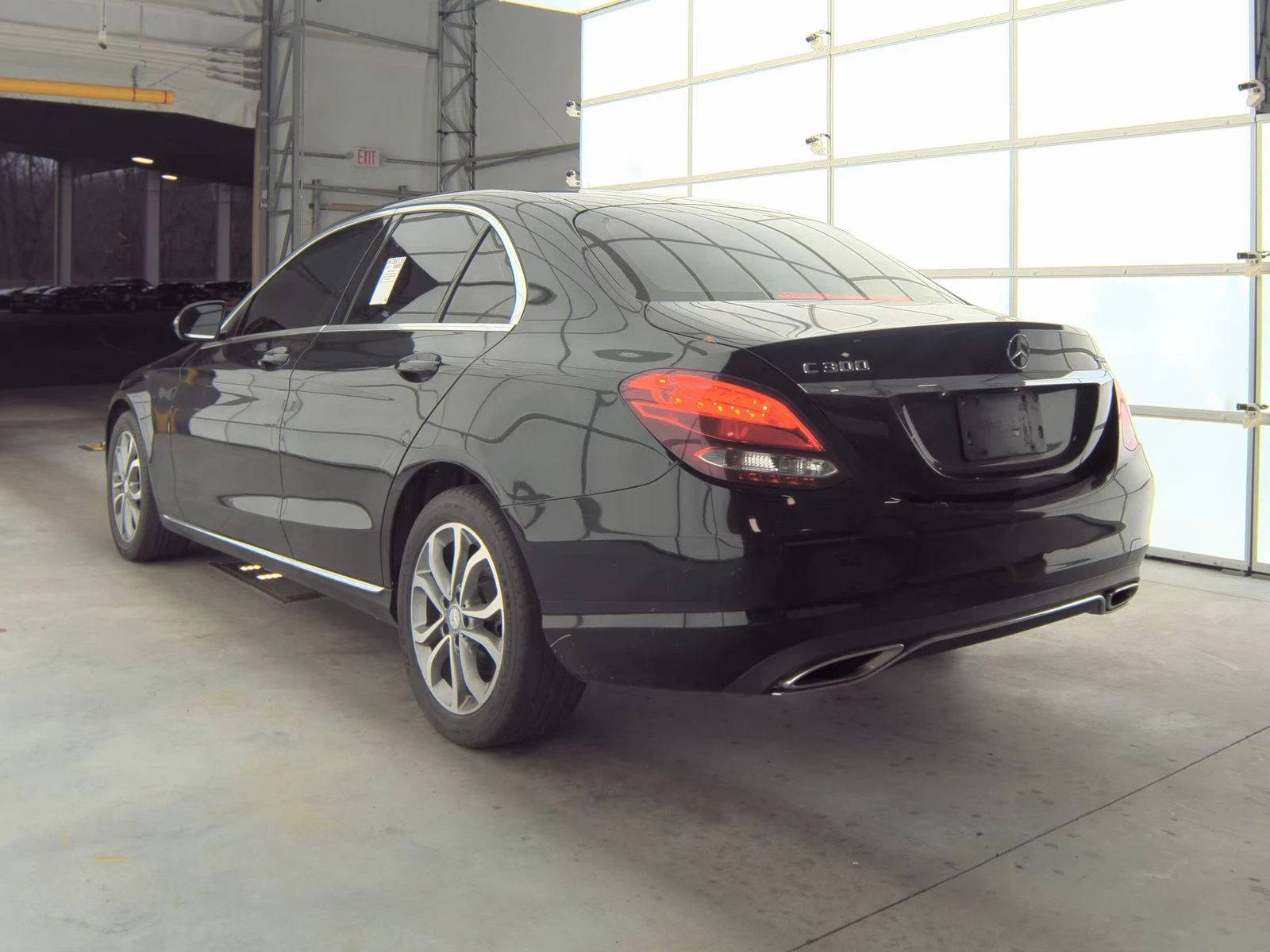 Mercedes-Benz C 300 4matic - изображение 6