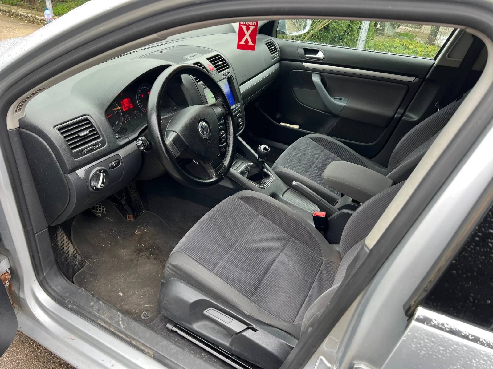 VW Jetta 1.9 TDI 105 к.с - изображение 6