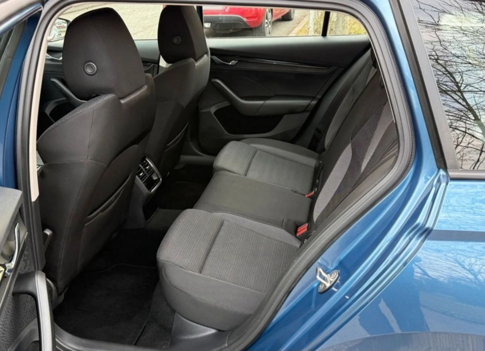 Skoda Octavia, снимка 12 - Автомобили и джипове - 53840277