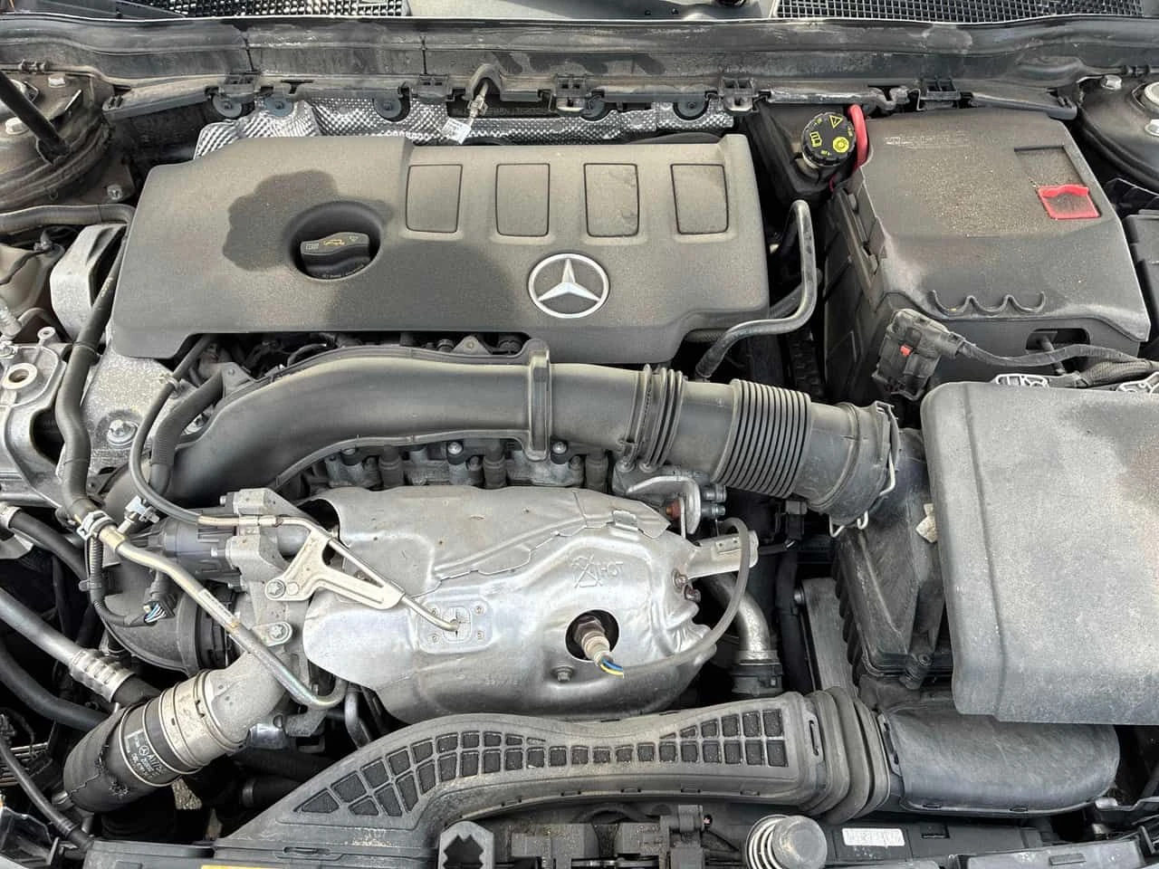 Mercedes-Benz A 220 * CARFAX * Дистроник * Подгрев * , снимка 15 - Автомобили и джипове - 54060465