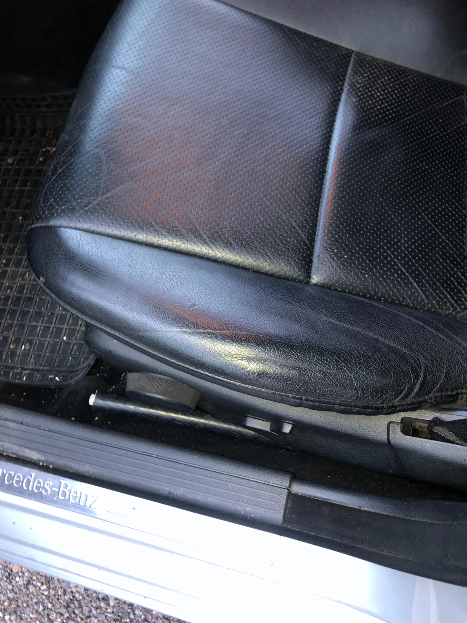 Mercedes-Benz C 200, снимка 6 - Автомобили и джипове - 54063571