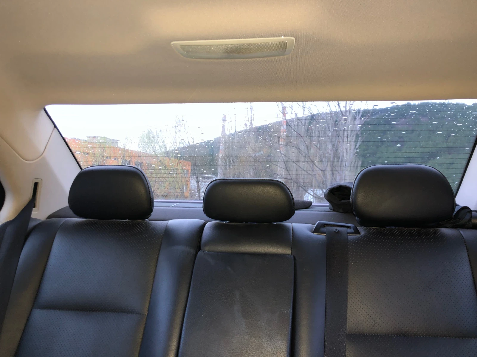 Mercedes-Benz C 200, снимка 8 - Автомобили и джипове - 54063571