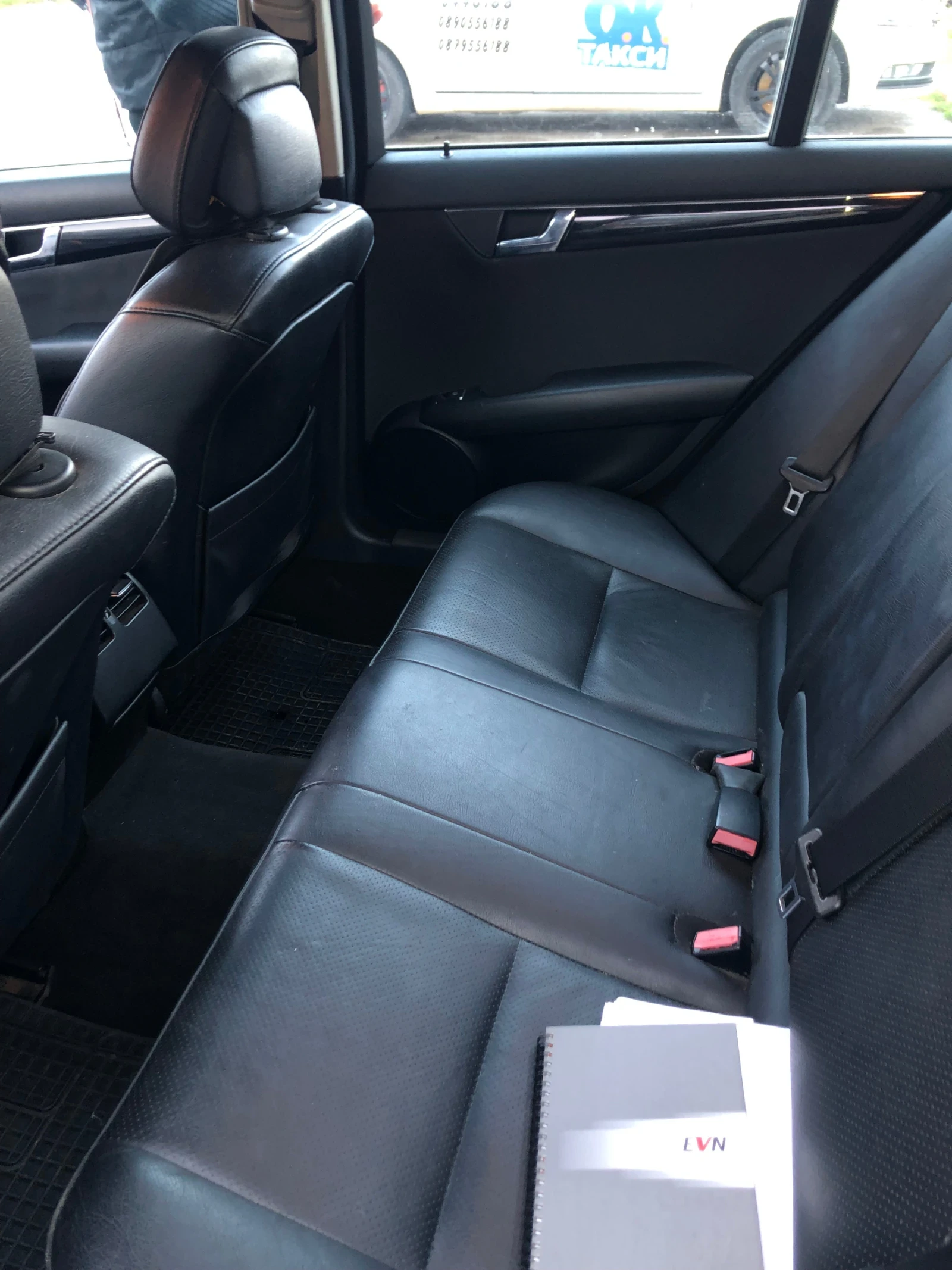 Mercedes-Benz C 200, снимка 7 - Автомобили и джипове - 54063571