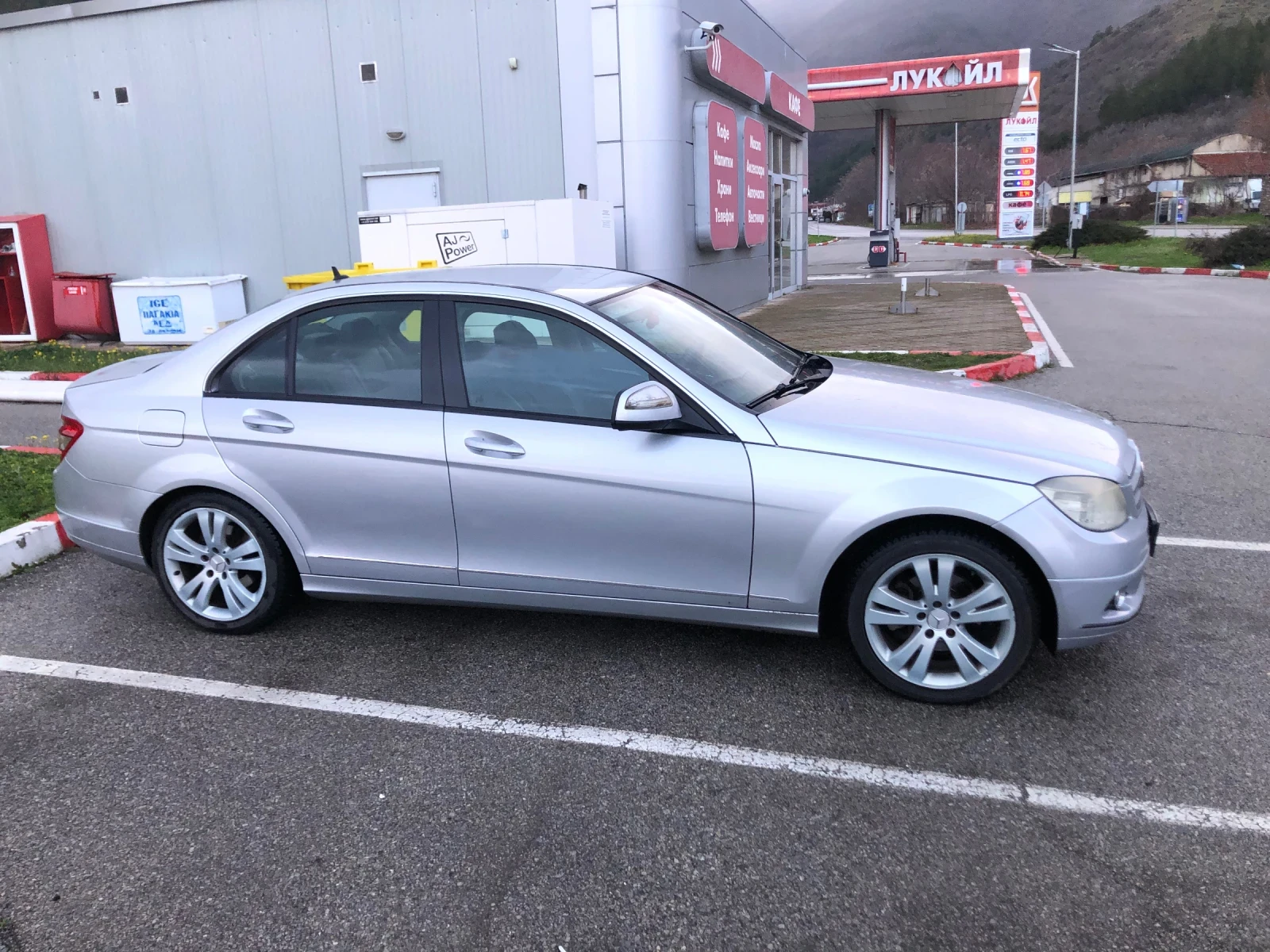 Mercedes-Benz C 200 undefined | Auto.bg — изображение 1