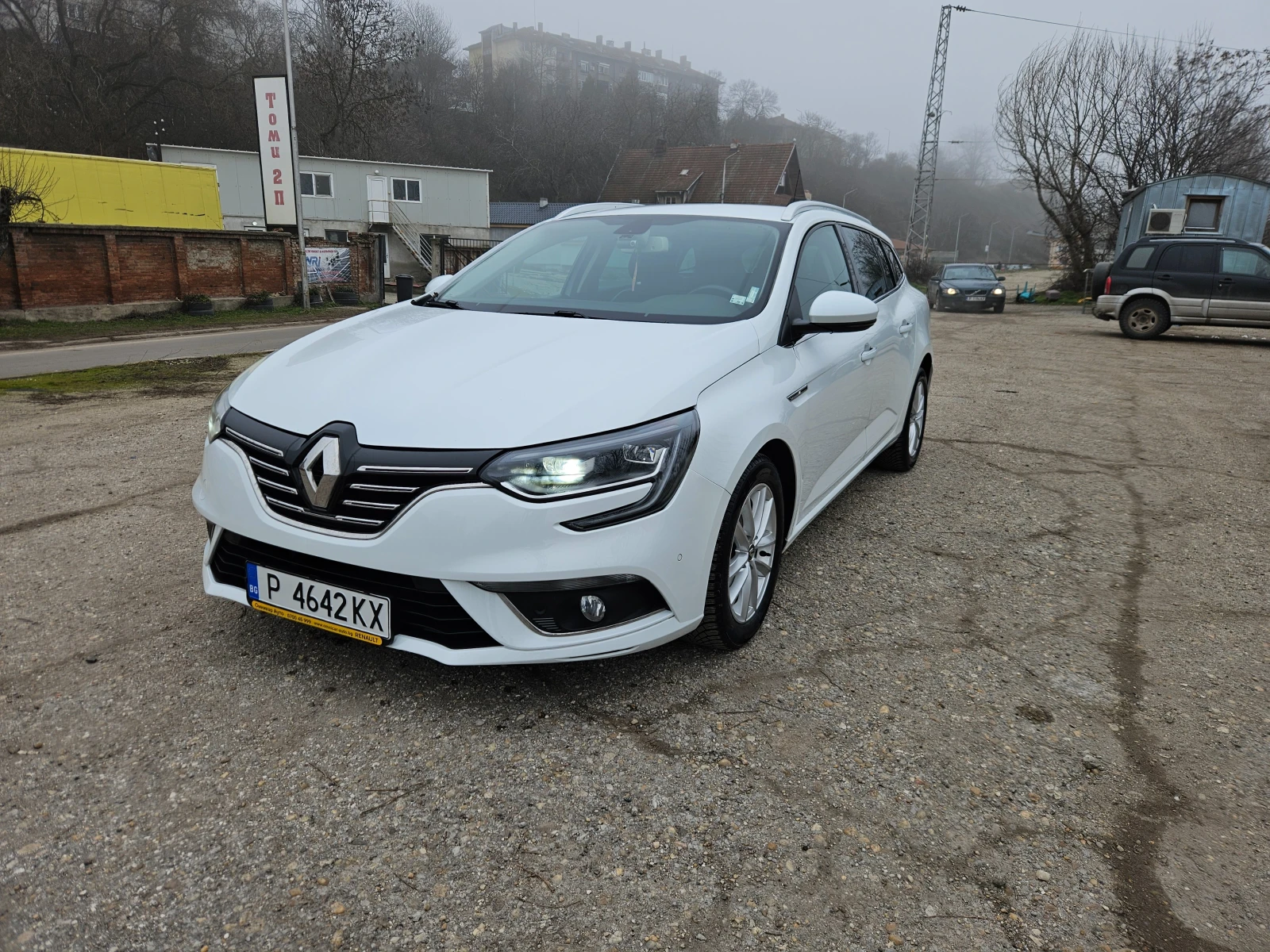 Renault Megane 1.3 Tce/140к.с./Intense, снимка 3 - Автомобили и джипове - 54295667