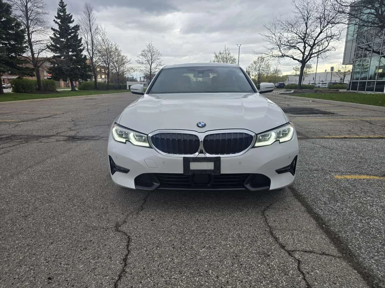 BMW 330 330i xDrive Sedan  CARFAX, снимка 6 - Автомобили и джипове - 54396679