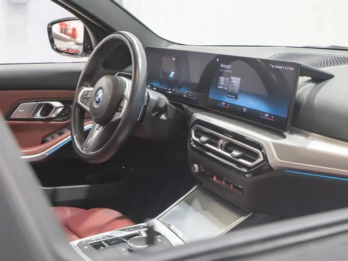 BMW 330 е * xDrive * M Sport P * AвтоКредит * (ЦЕНА ДО БГ), снимка 16 - Автомобили и джипове - 54896071