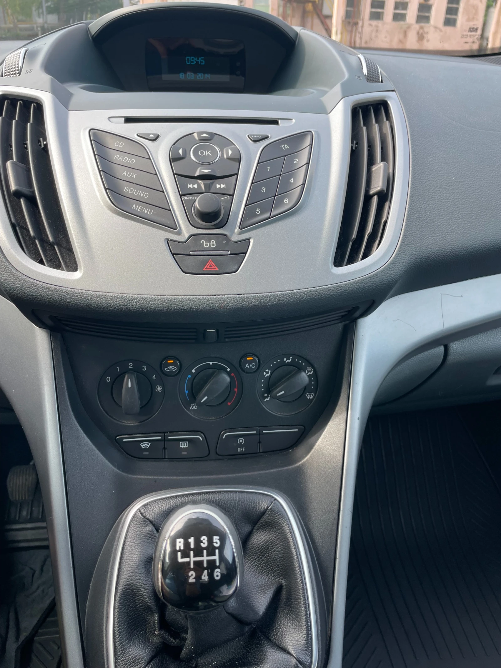 Ford C-max 1.6 TDCI, снимка 11 - Автомобили и джипове - 54936764