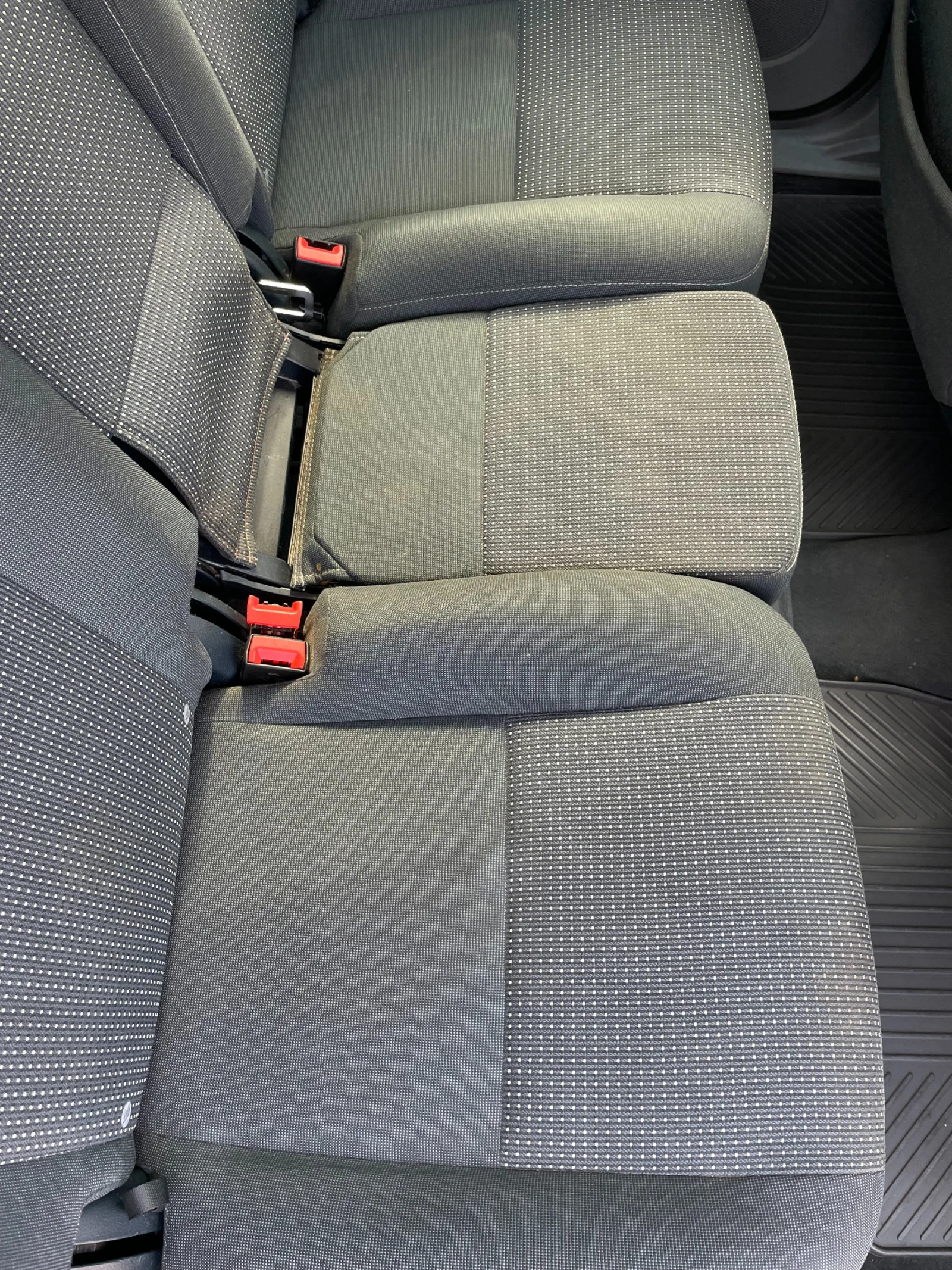 Ford C-max 1.6 TDCI, снимка 14 - Автомобили и джипове - 54936764
