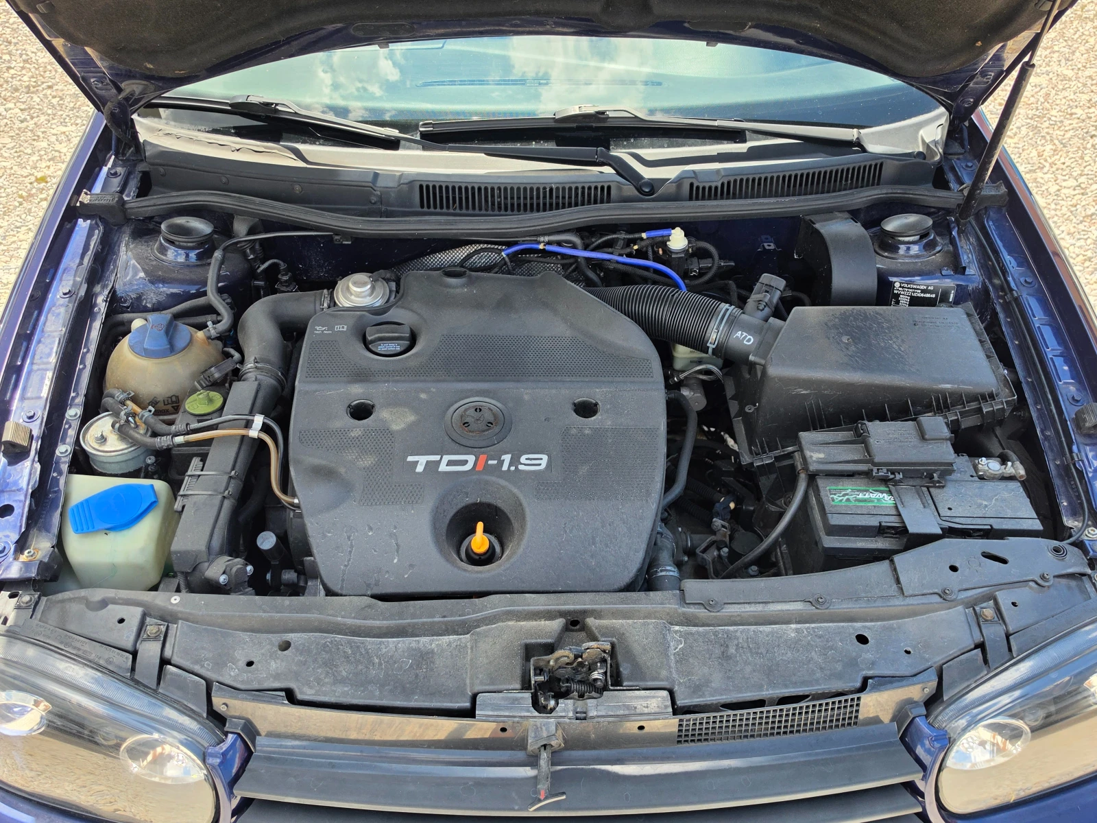 VW Golf 4 HIGHLINE 1.9TDI , снимка 15 - Автомобили и джипове - 54979412