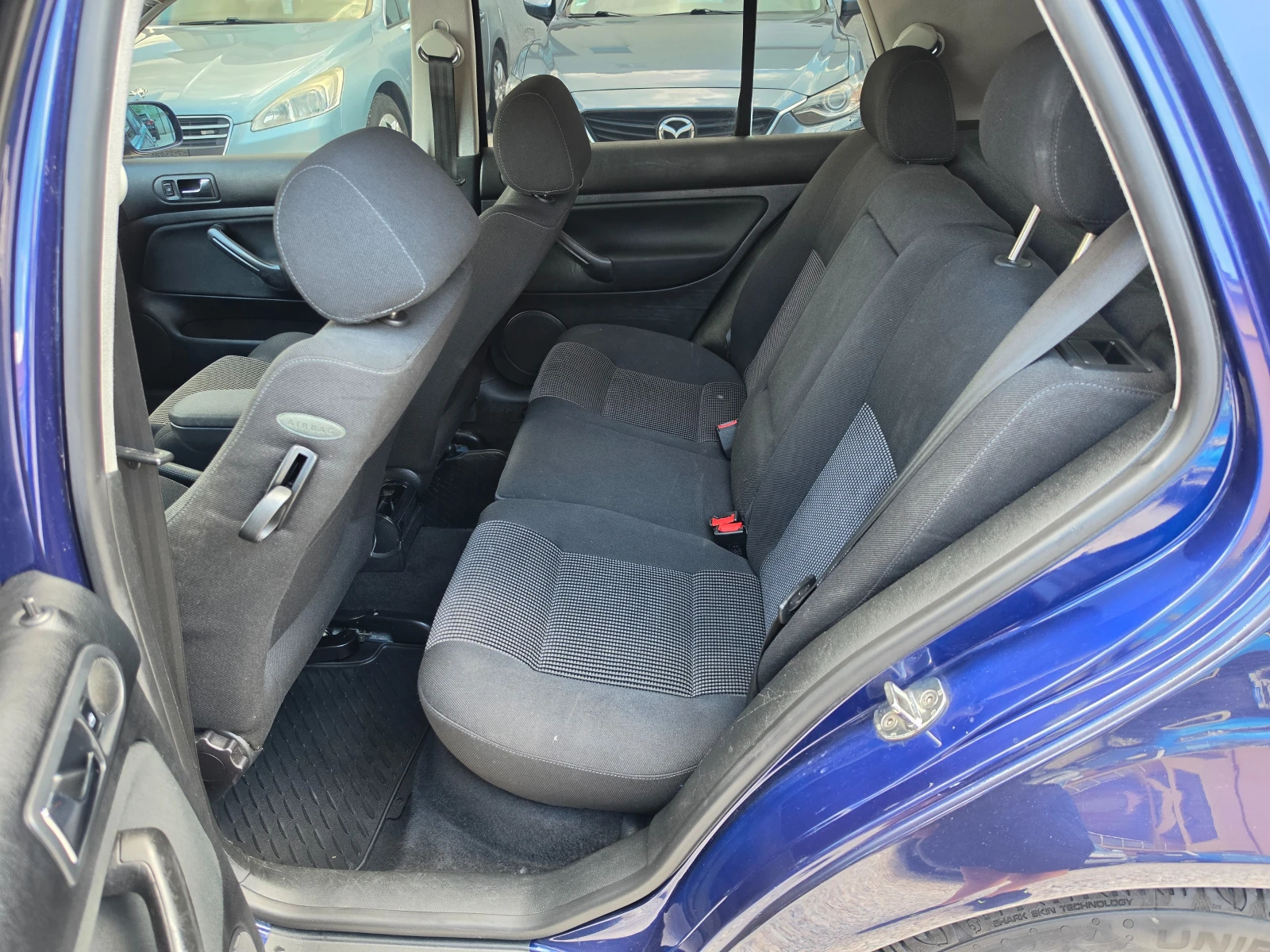 VW Golf 4 HIGHLINE 1.9TDI , снимка 11 - Автомобили и джипове - 54979412