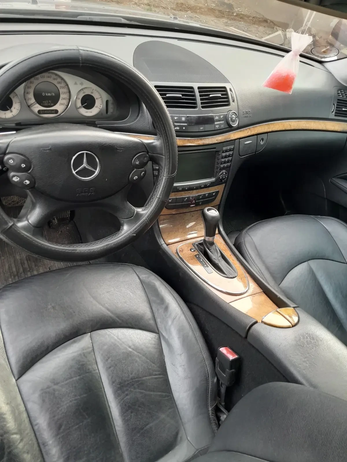 Mercedes-Benz E 320 CDI, снимка 6 - Автомобили и джипове - 55126269