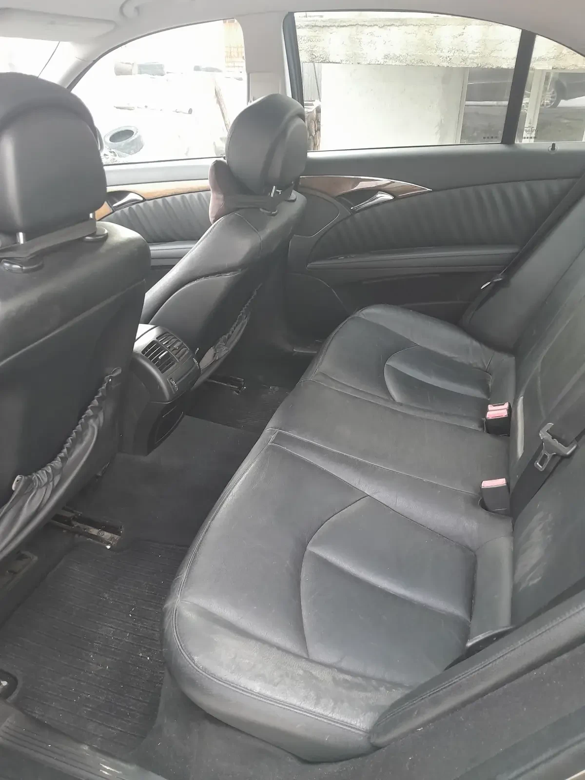 Mercedes-Benz E 320 CDI, снимка 8 - Автомобили и джипове - 55126269