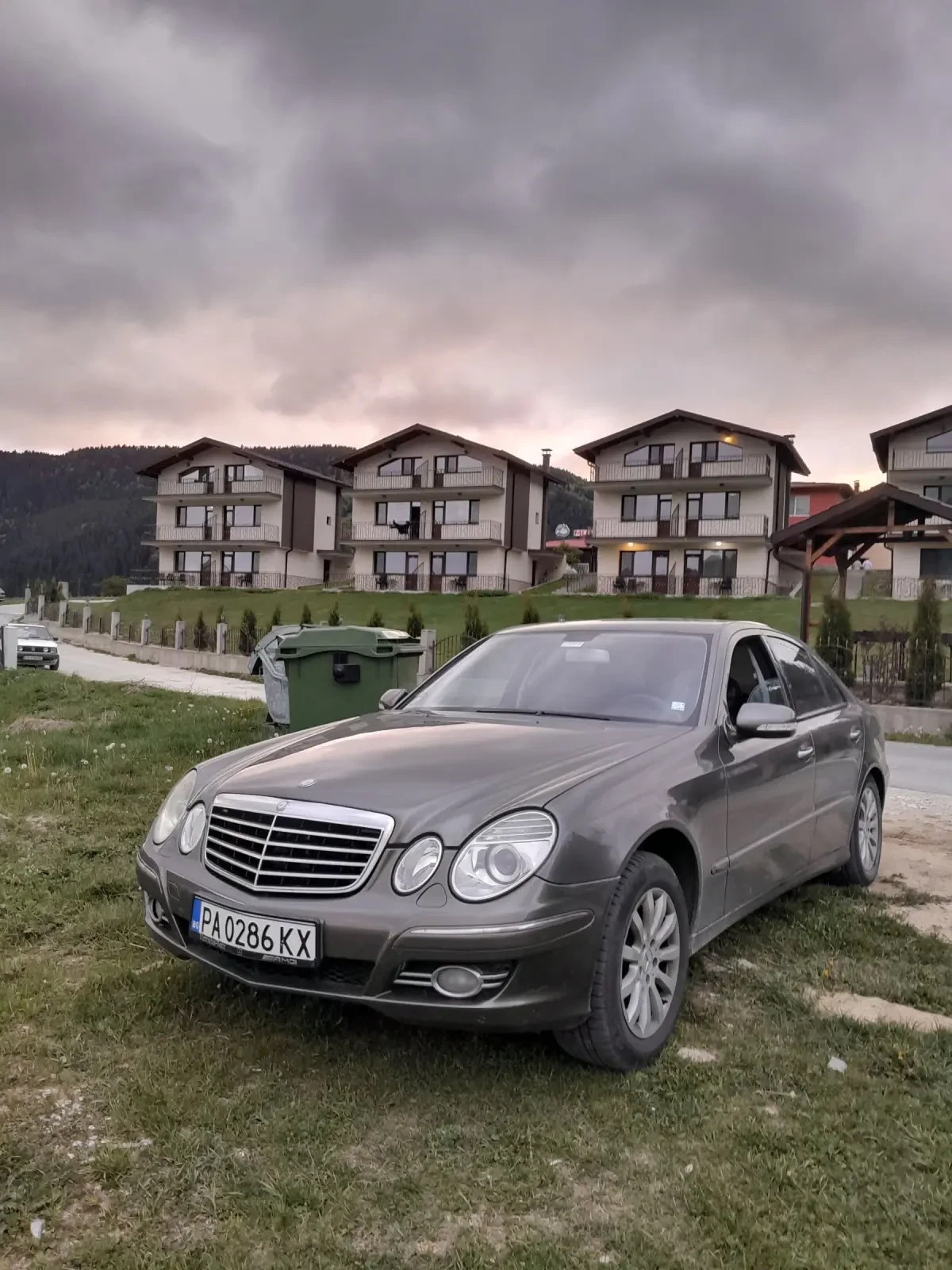 Mercedes-Benz E 320 CDI, снимка 2 - Автомобили и джипове - 55126269