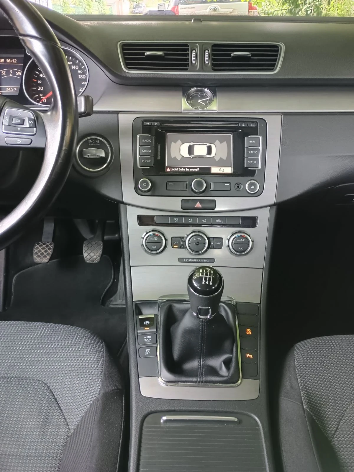 VW Passat 1600 TDI, снимка 4 - Автомобили и джипове - 55422627