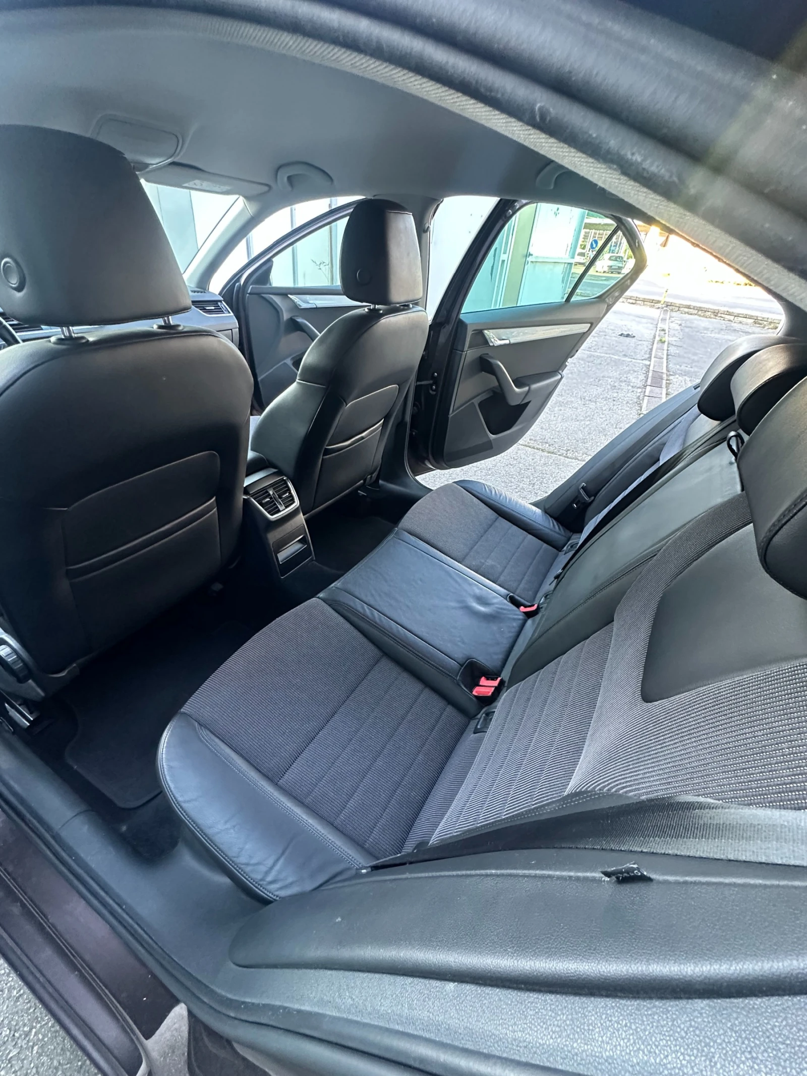 Skoda Octavia, снимка 7 - Автомобили и джипове - 56215807